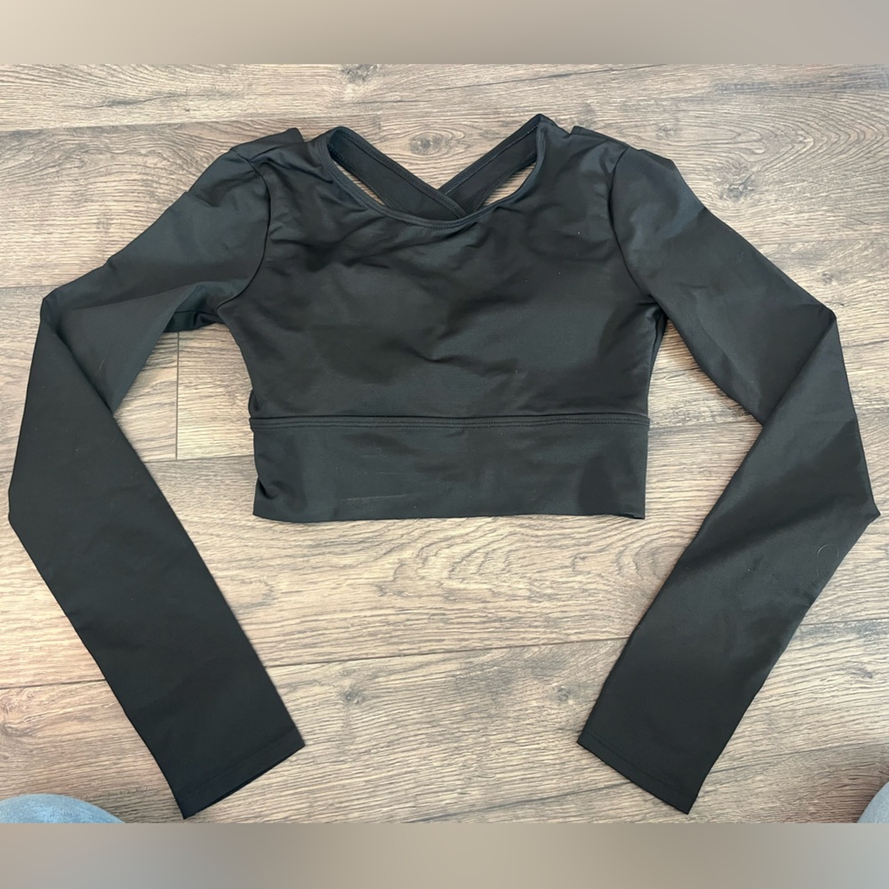 Workout top - Picture 1 of 2
